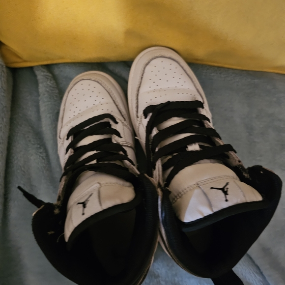 Jordan Kids Black and White High-Top Sneakers - Picture 9 of 13